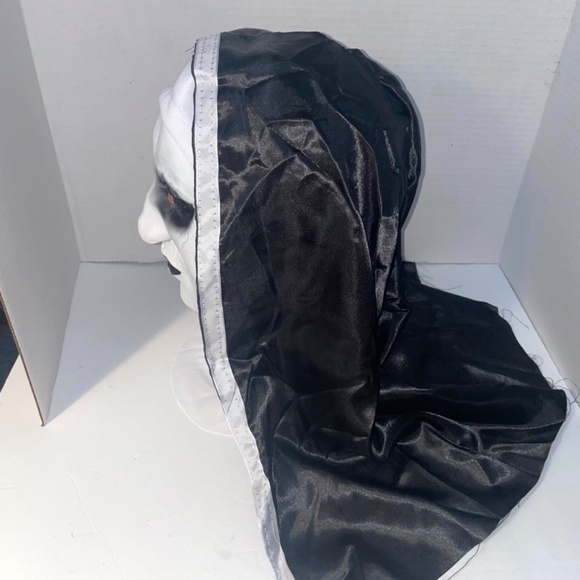 NWOT The Scary Nun Latex Mask W/Headscarf Horror For Cosplay Halloween Costume - Picture 9 of 11